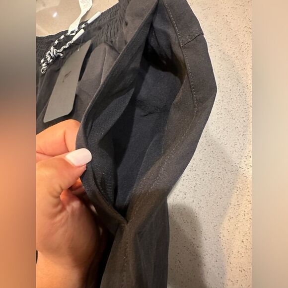 NEW WITH TAG! Men's Fabletics Black 7" Swim Trunk Size Large - Picture 7 of 7